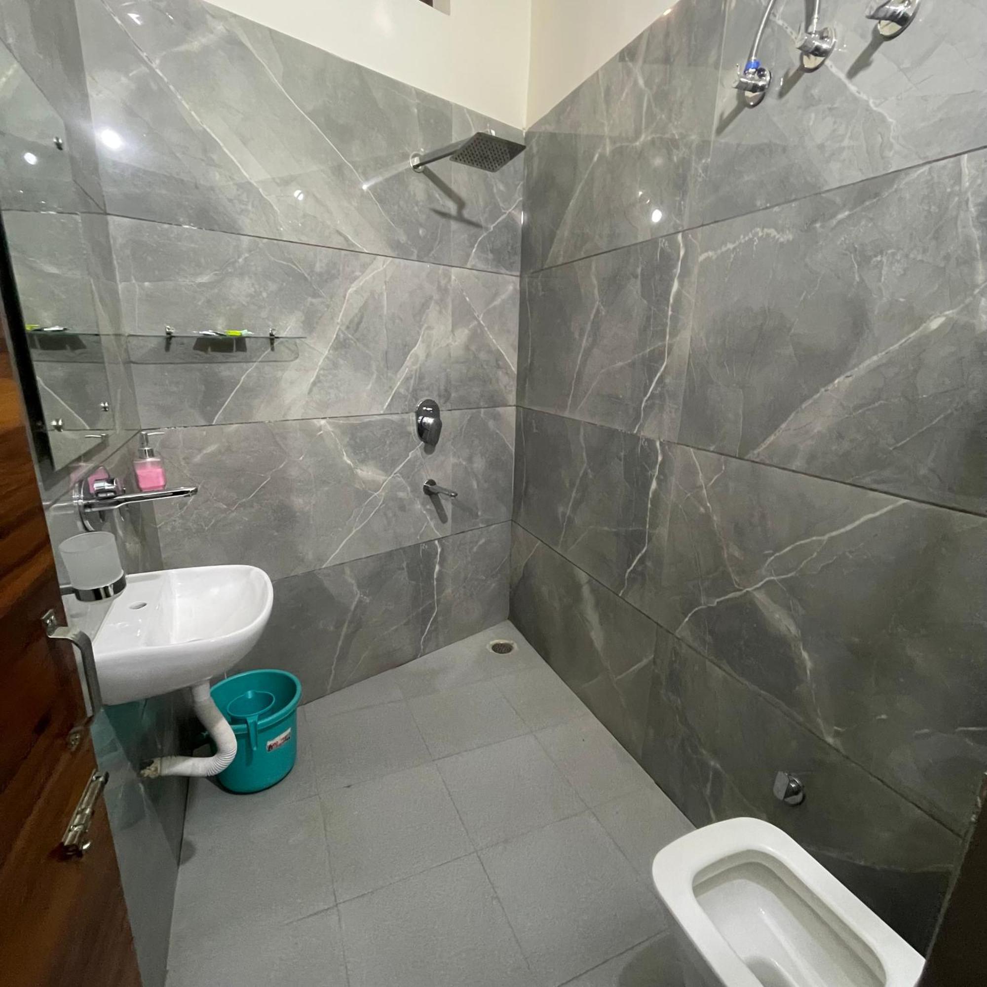 Homestay Comforts 500M From Amritsar Airport Exteriér fotografie